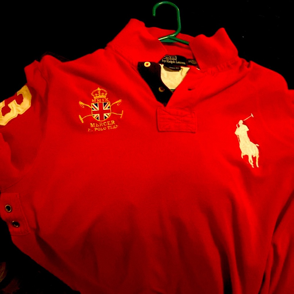 Very cool polo with number 3